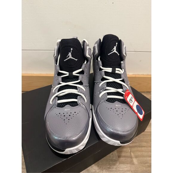 NWT Jordan Phase 23 2 Cement Grey/White Black Sz 13 main image 6